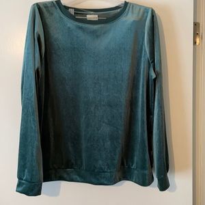 Women’s velour top